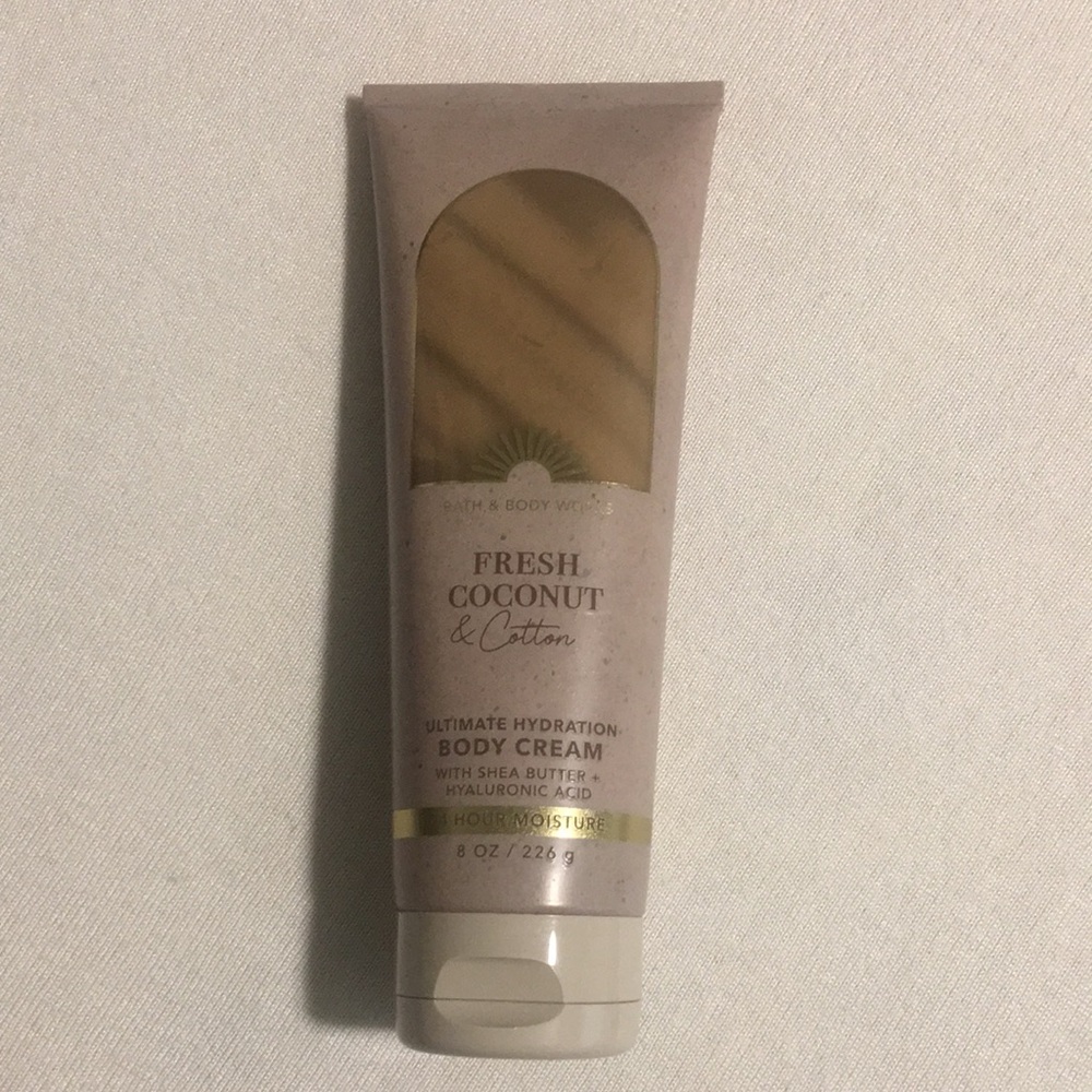 Bath & Body Works Fresh Coconut & Cotton Body Cream — DISCONTINUED